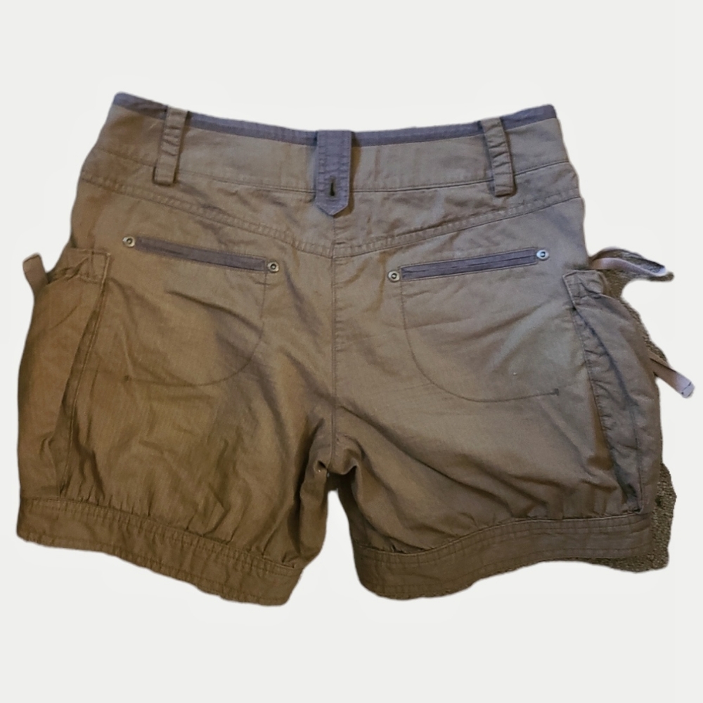 Cargo Shorts from Ysé - Picture 2 of 4
